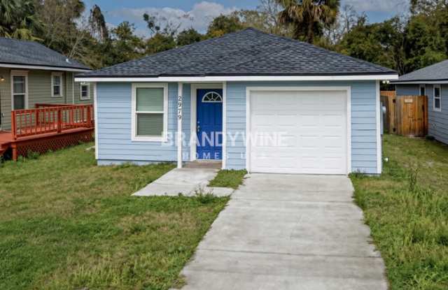 2979 Rexford Street Gallery 2