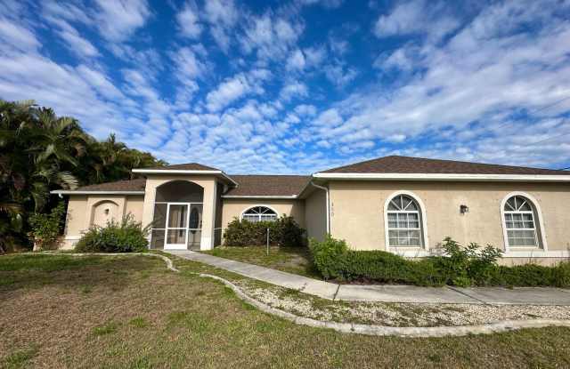 Coming Soon! Pool Home On Corner Lot & City Water - 3 Beds, 2 Baths Gallery 4