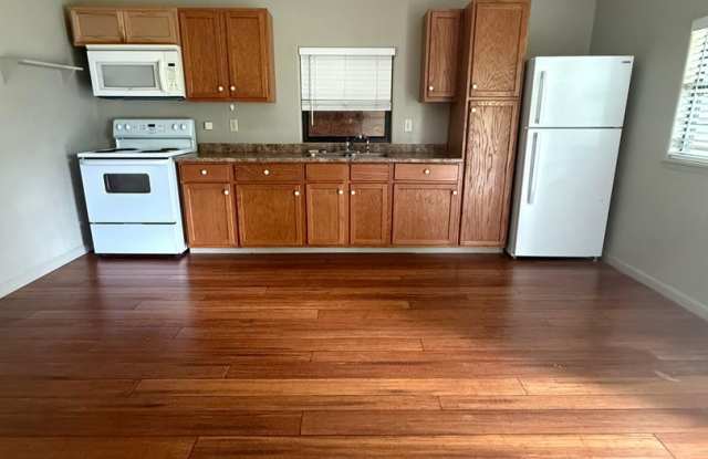 House For Rent - 2795 Dennis St Orange, TX 77632 Gallery 3