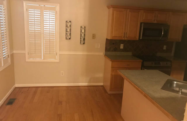 2610 Lone Oak Trail Gallery 2