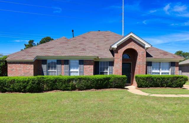 613 Little Farm Road - 613 Little Farm Road, Prattville, AL 36066