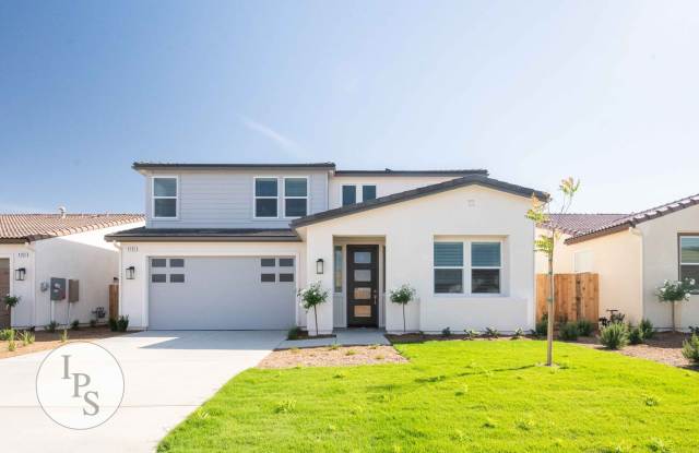 Brand New Clovis Home, 4BR/3BA, With Solar – Plus lots of Amenities! photos photos