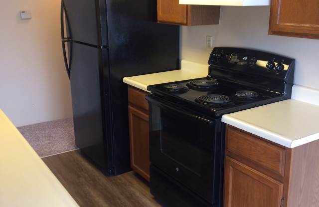8055 E Colorado Ave Apt 3 - 8055 East Colorado Avenue, Denver, CO 80231