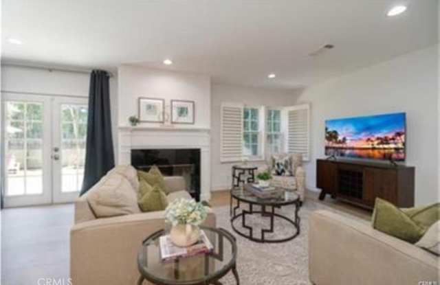 5840 White Oak Avenue photos photos
