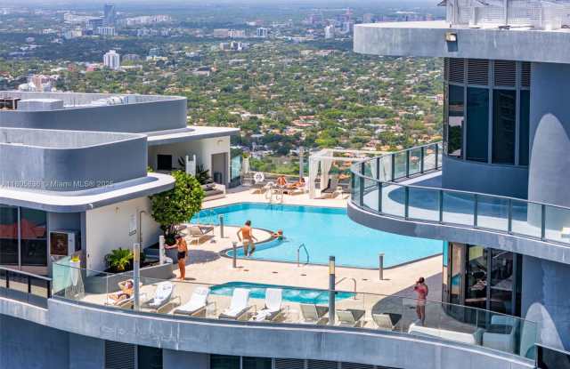 1000 Brickell Plaza photos photos
