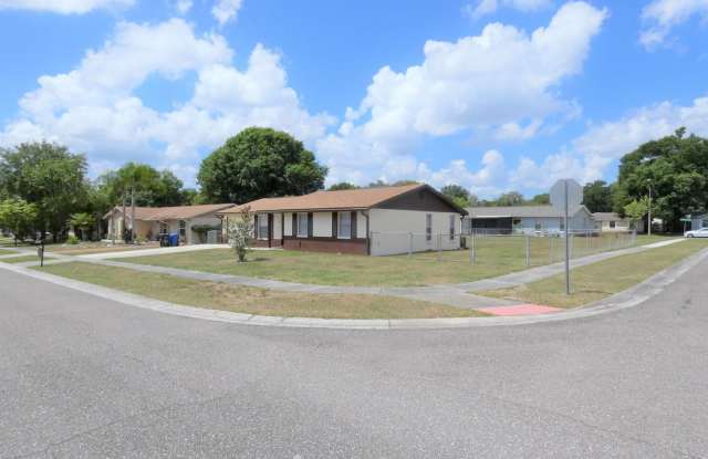 906 Briarcliff Dr Gallery 3