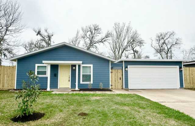 Awesome Recent Construction ! Cute 3/2/2 in Lake Jackson! photos photos