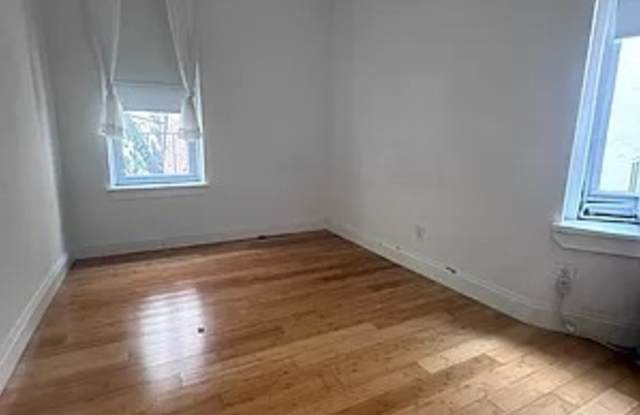 227 E 14th St photos photos