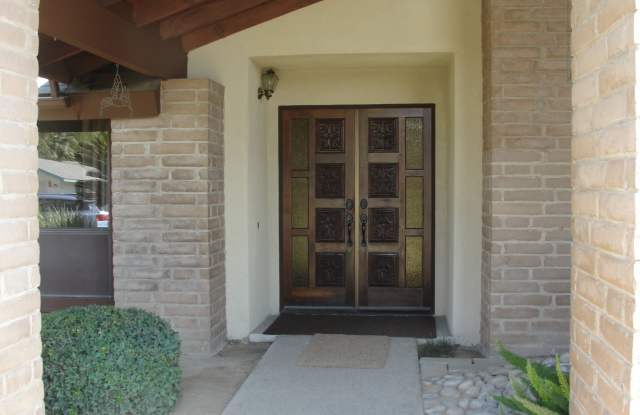 Spacious 3 bedroom, 2 bath home Gallery 3