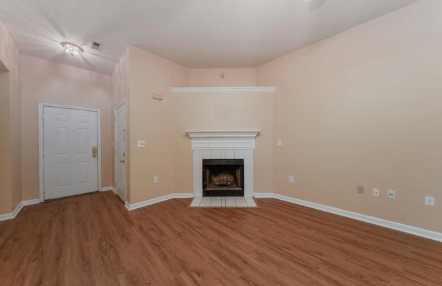 Prime Madison Living: 3-Bedroom Gem Near Bob Jones & Downtown Gallery 4