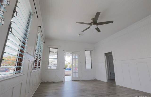 1519 Farrington Street Gallery 2