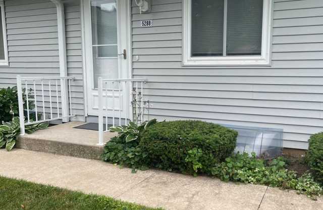 Two Bedroom 55+ Condo in Kalamazoo photos photos