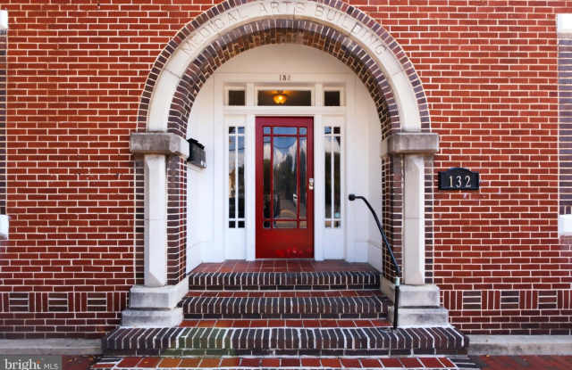 132 N BRADDOCK Street Gallery 2