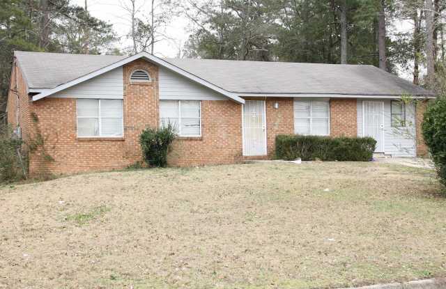 300 Yuchi Ave photos photos