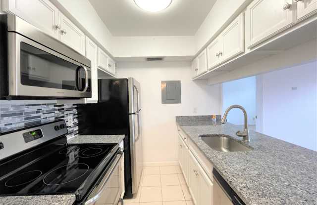 7069 N Golf Colony Court Gallery 2