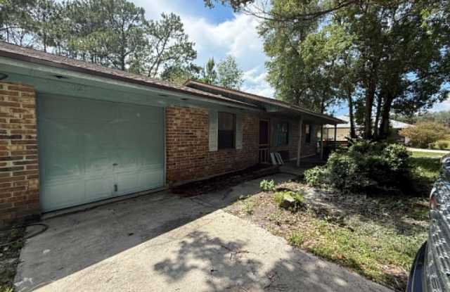 121 PINE OAK Drive photos photos 121 PINE OAK Drive photos photos