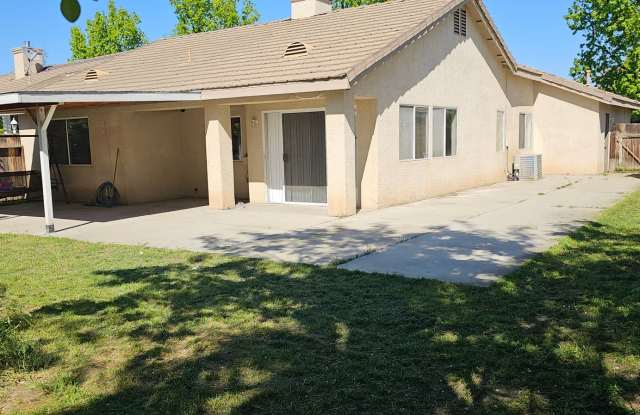 Silver Creek Home 3 Bed 2 Bath + Office Gallery 3