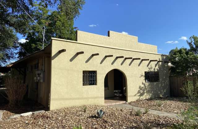 2318 W OLMOS DR photos photos