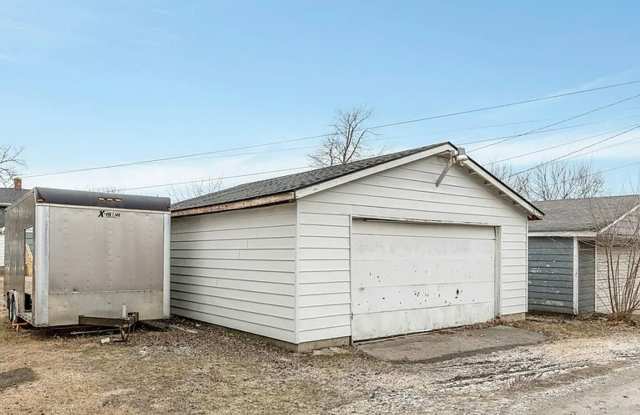 733 Smith St - 733 Smith Street, Monroe, MI 48161