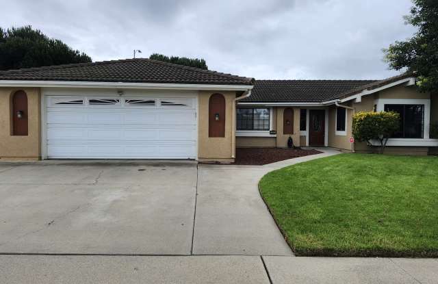 524 Crosby Dr Gallery 1