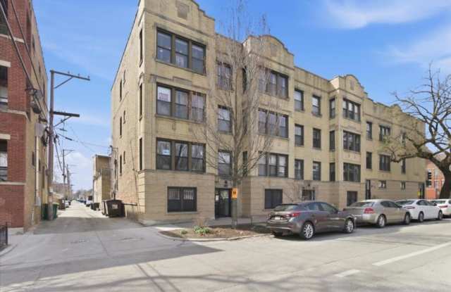 3147 W Wellington photos photos