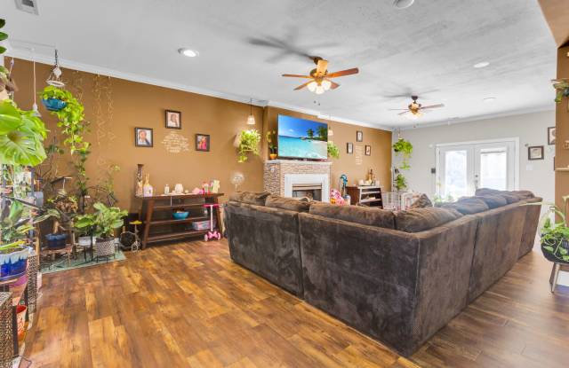 371 Carolina Pines Boulevard Gallery 2