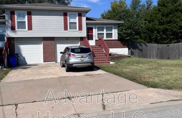 223 Clinton St - 223 North Clinton Street, Olathe, KS 66061 223 Clinton St - 223 North Clinton Street, Olathe, KS 66061