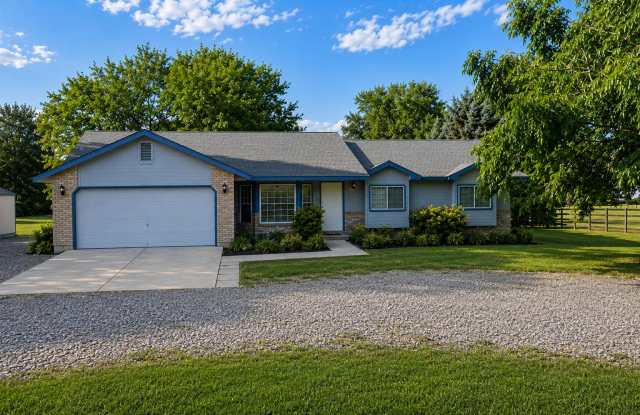 Room to Roam! Updated 3-Bedroom Home with Huge Yard photos photos