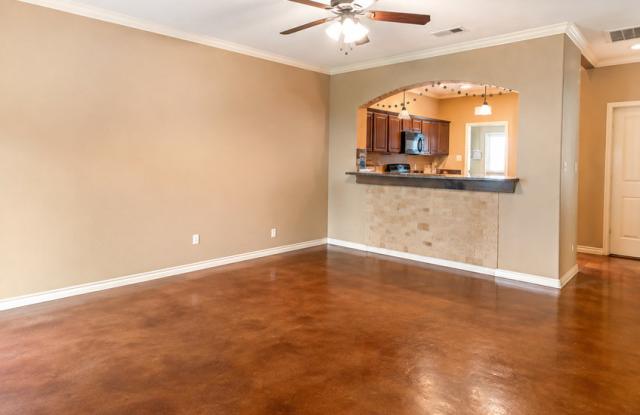 3 Bed/3 Bath Barracks Townhome Available For Immediate Move In!! Gallery 3