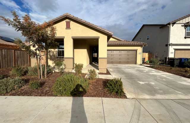 672 Dorset Dr - 672 Dorset Drive, Patterson, CA 95363