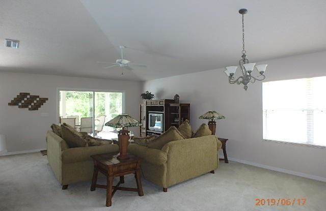 1217 Crown Pointe Lane Gallery 2