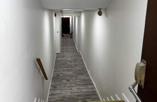 740-44 SOUTH Street Gallery 2