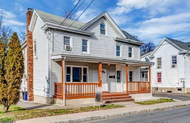 273 W Main St photos photos
