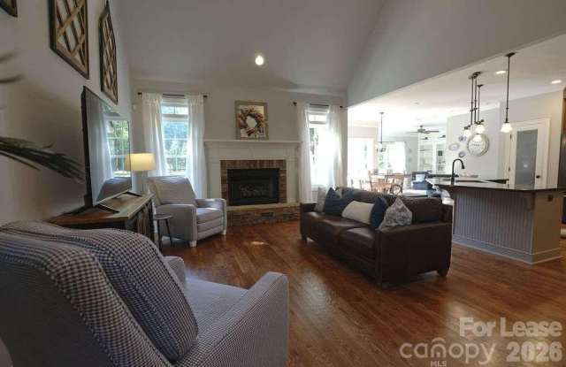 107 Sunset Bay Drive Gallery 2