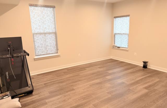 4744 Towne Park Road Gallery 4