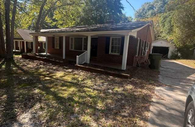 Charming 2 Bedroom Home for Rent – 911 Mohawk Drive, Florence, SC! Gallery 1