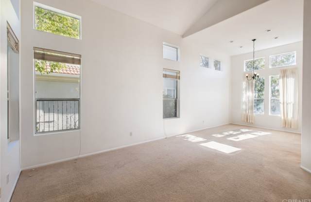 3105 Tecopa Springs Lane Gallery 4