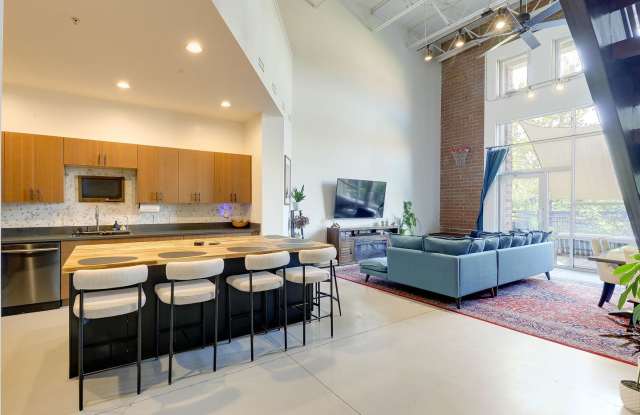You have to see it to believe it! This stunningly updated uptown loft is ready for you. Gallery 3