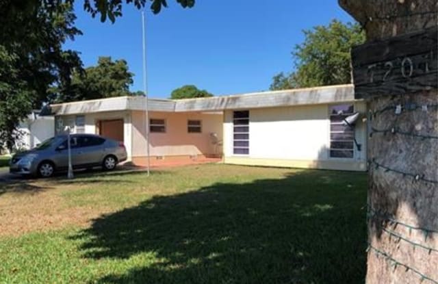 7203 NW 67th St - 7203 Northwest 67th Street, Tamarac, FL 33321