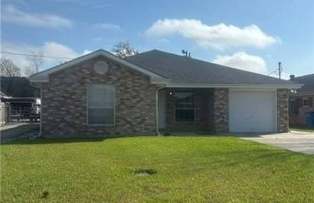 56 DIANNE Drive photos photos