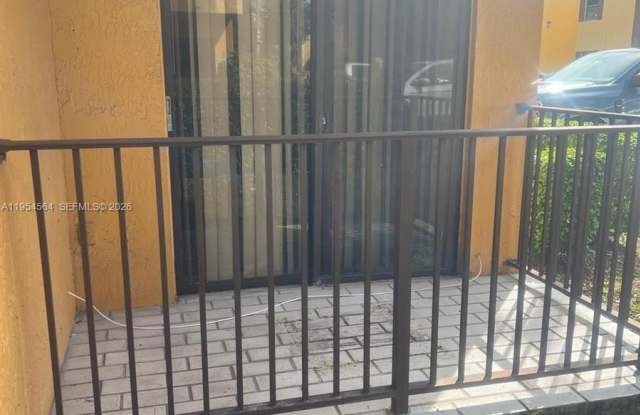 526 NW 114th Ave photos photos