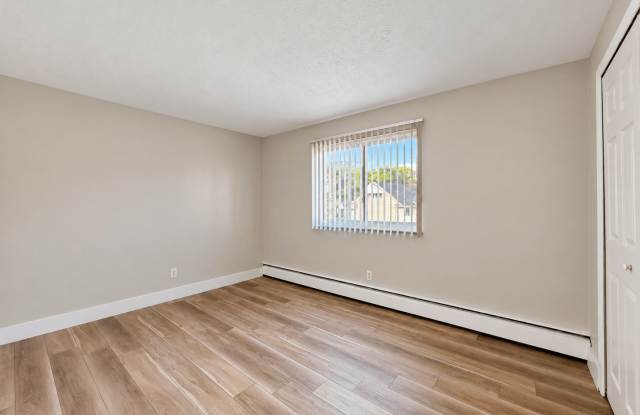 Holland Gardens Apartments Gallery 4