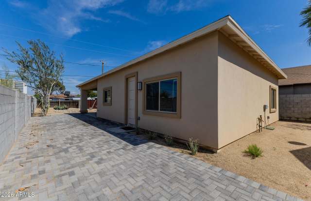 1908 E Harvard Street photos photos