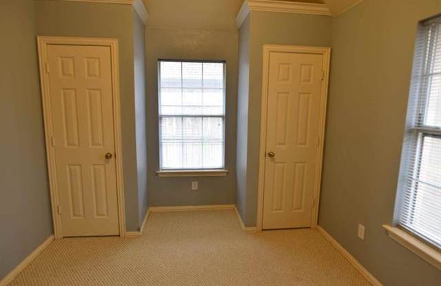 5213 Teddington Park Drive Gallery 3