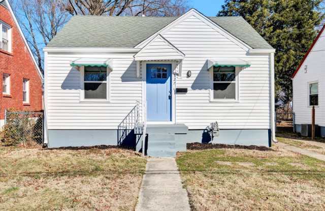 327 Alger Ave photos photos