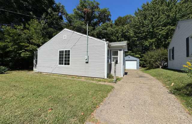 3 Bedroom Molette with Ravine Views – $1300 Gallery 1