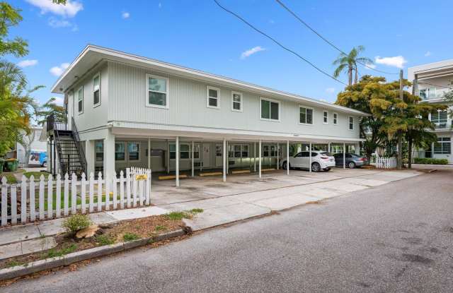 BEAUTIFULLY UPDATED 1 BEDROOM, 1 BATHROOM FIRST FLOOR CONDO LOCATED IN THE HIGHLY SOUGHT AFTER DOWNTOWN HISTORIC NEIGHBORHOOD OF LAUREL PARK! photos photos
