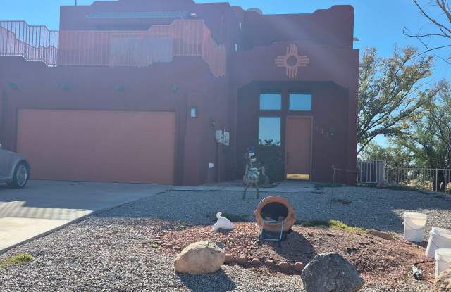 438 Desert Lakes photos photos