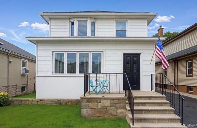 28 Acorn Terrace unit: 2 - 28 Acorn Terrace, New Rochelle, NY 10801