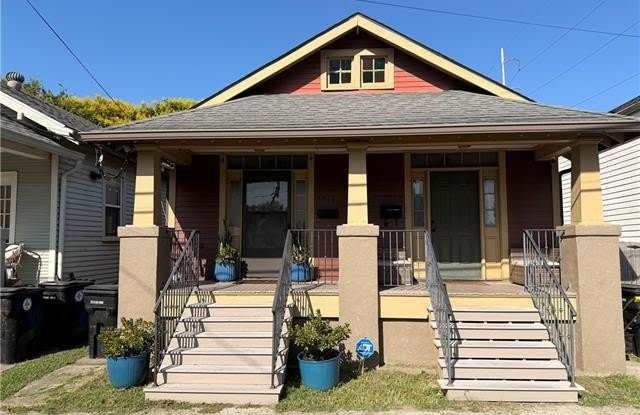 3009 LAFITTE Avenue Gallery 1